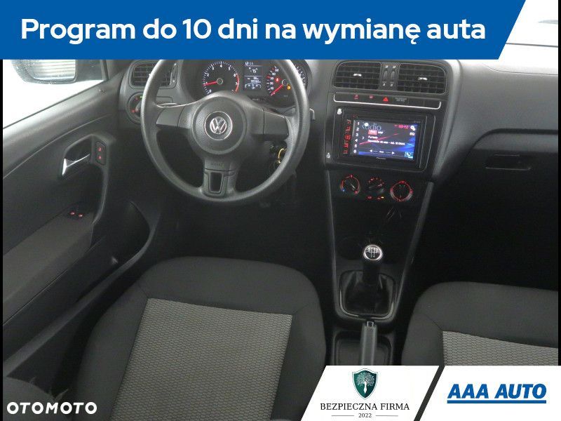 Volkswagen Polo - 8