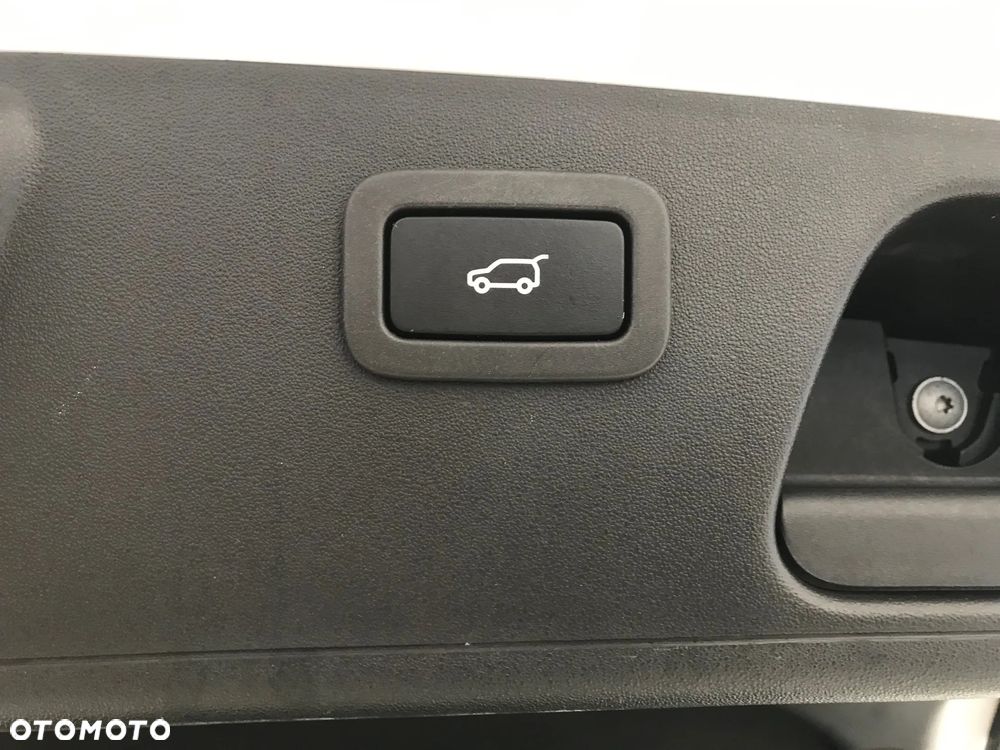 Jaguar E-Pace 2.0 i4D AWD - 31