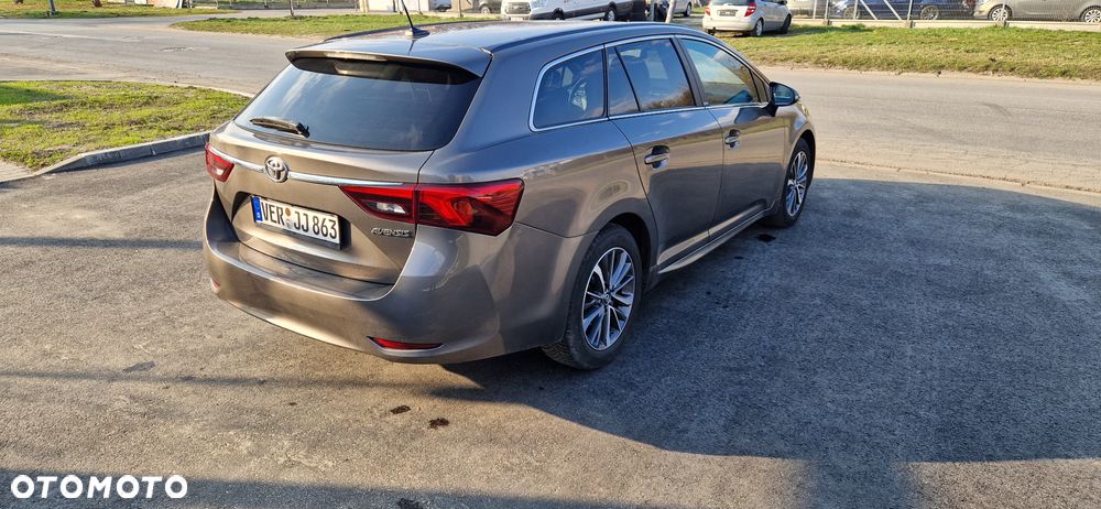 Toyota Avensis Touring Sports 1.8 Multidrive S Edition-S - 3