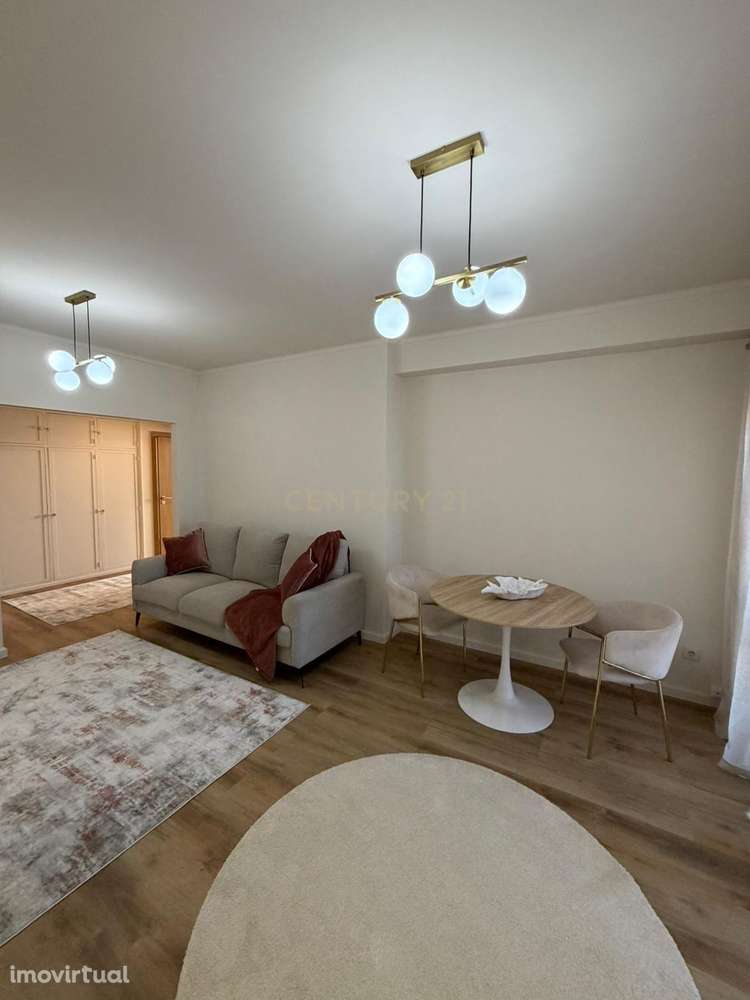 Apartamento T1+1 Renovado em Aver-o-Mar, Póvoa de Varzim - Grande imagem: 4/30