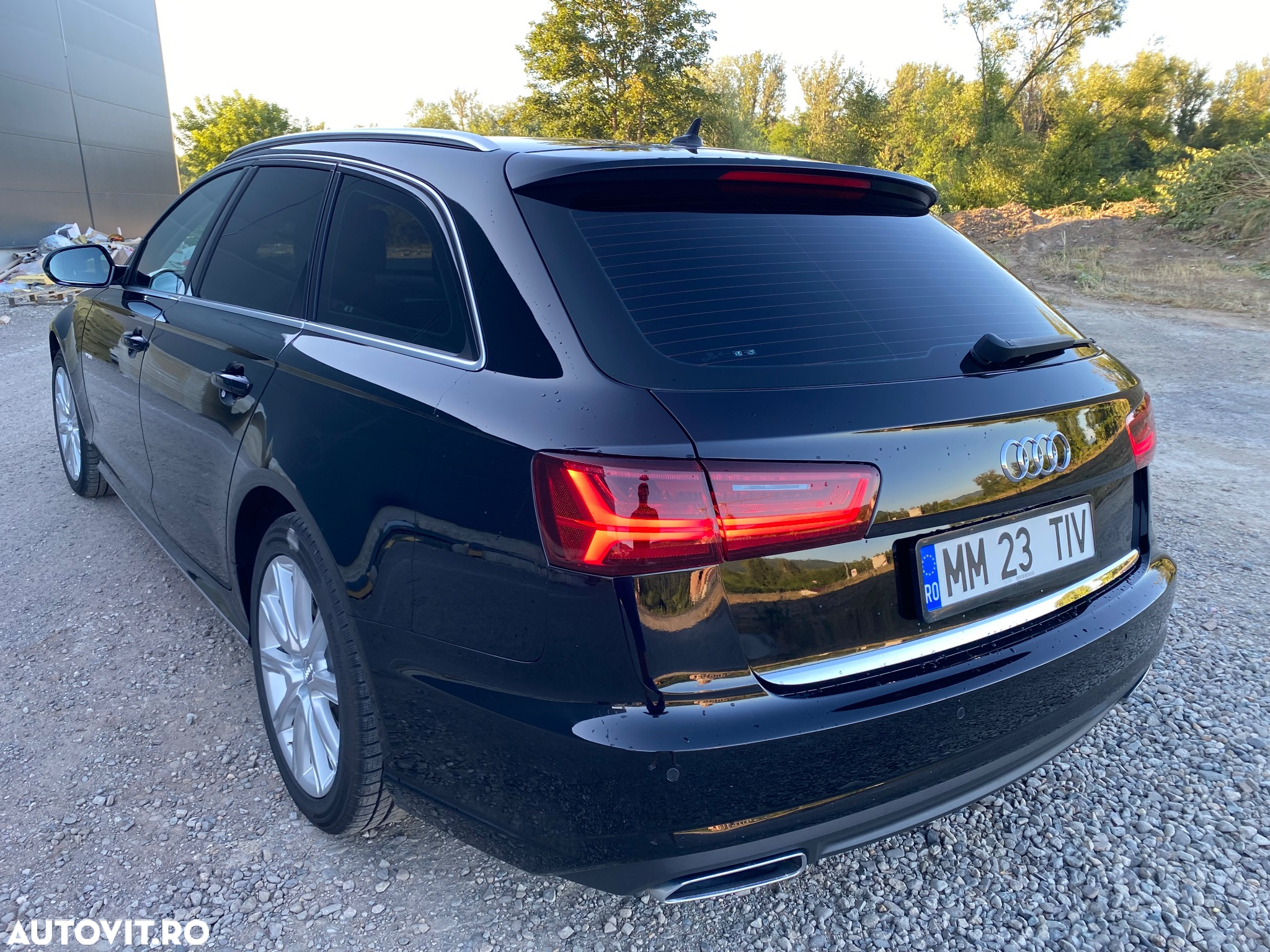 Audi A6 Avant 2.0 TDI Ultra DPF S tronic - 4