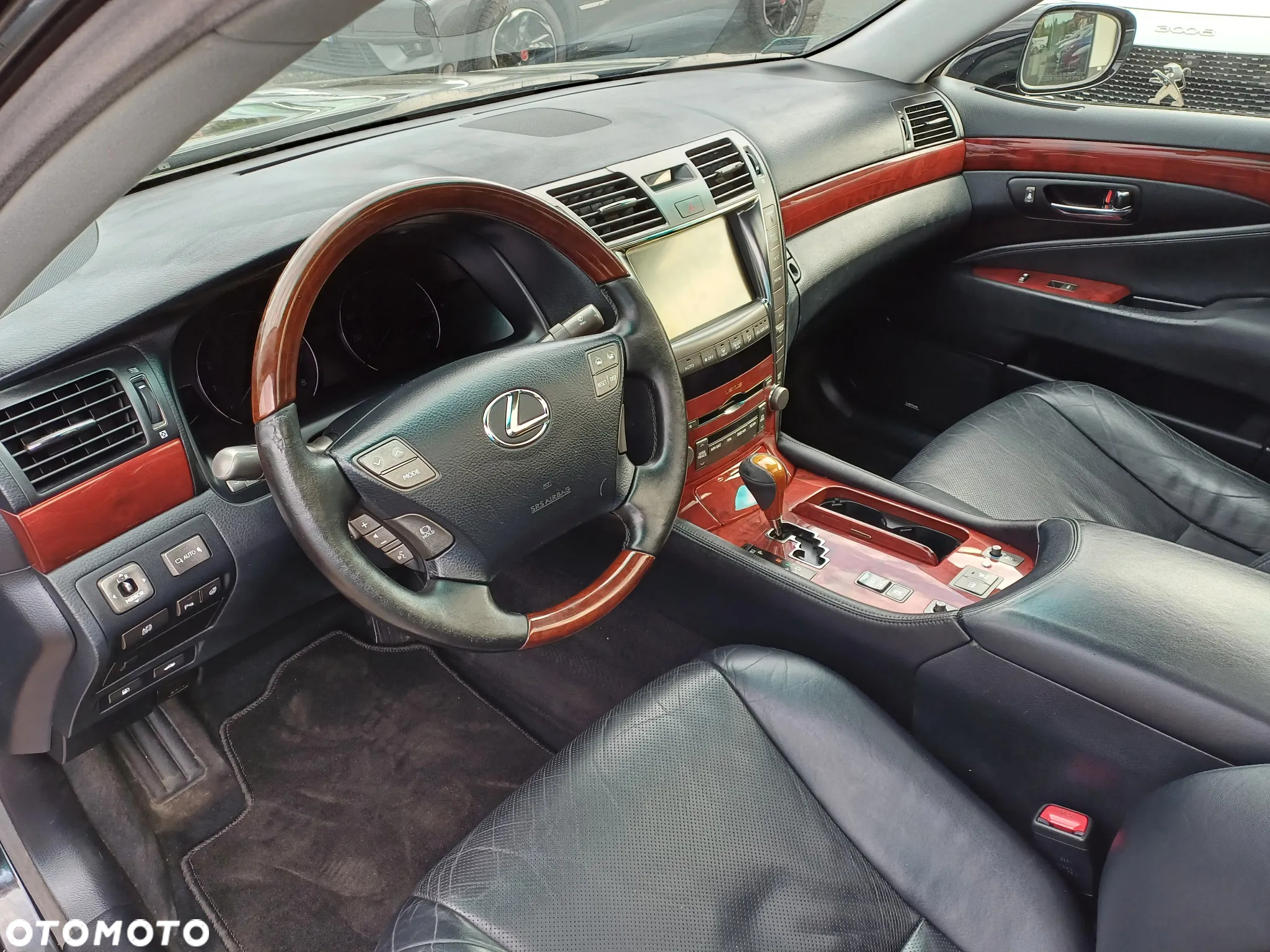 Lexus LS 460 Prestige - 16