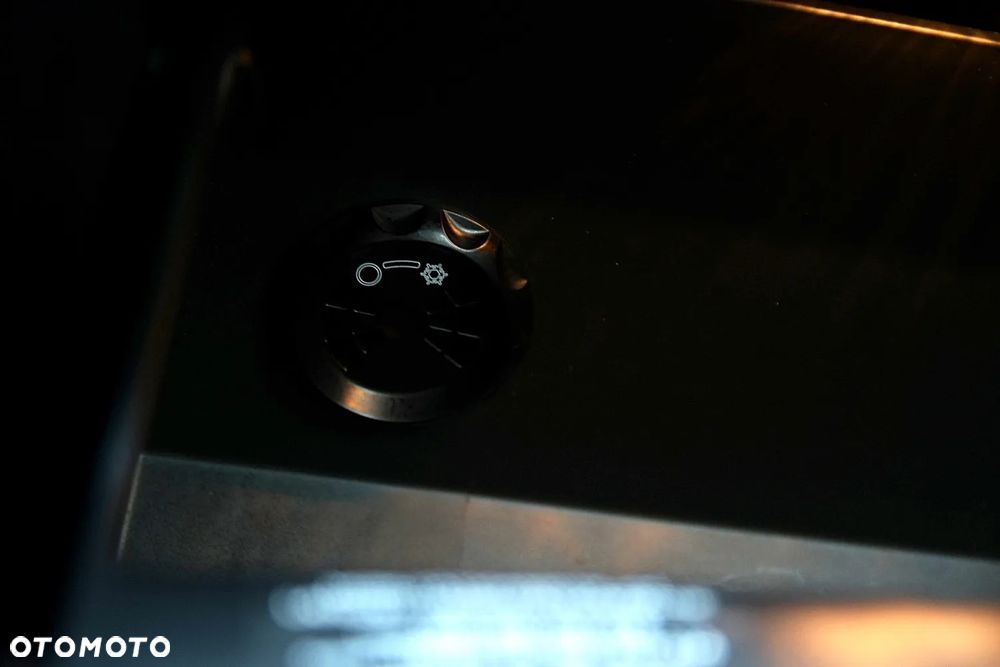 Hyundai Tucson 2.0 CRDI 4WD Automatik Premium - 38