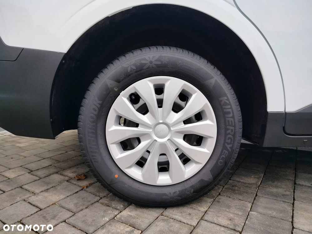 Ford Transit Courier - 19