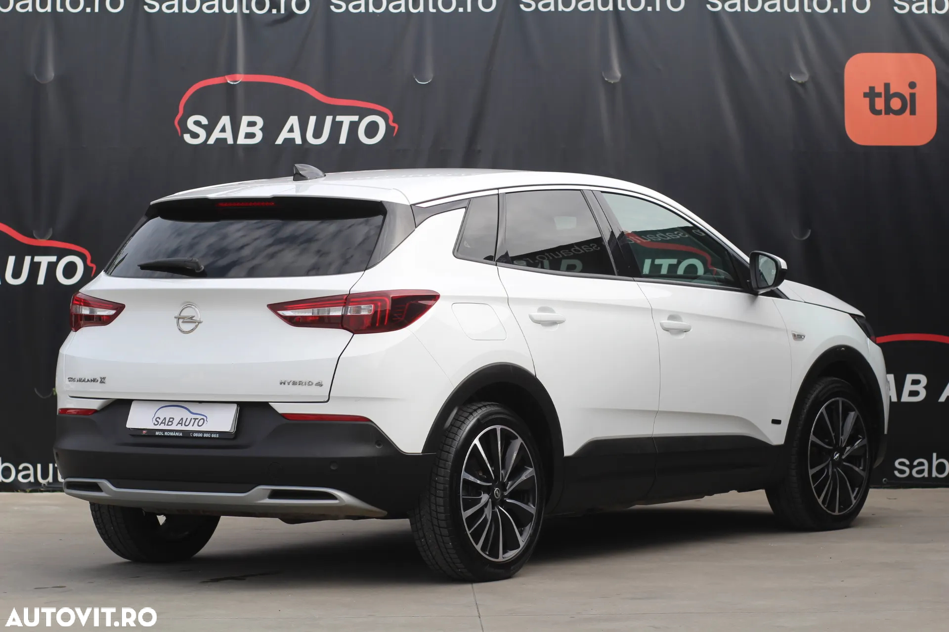 Opel Grandland X 1.6 Turbo Hybrid START/STOP 4X4 Elegance - 24