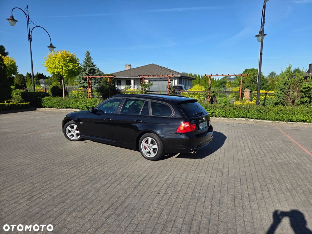 BMW Seria 3 318d - 13