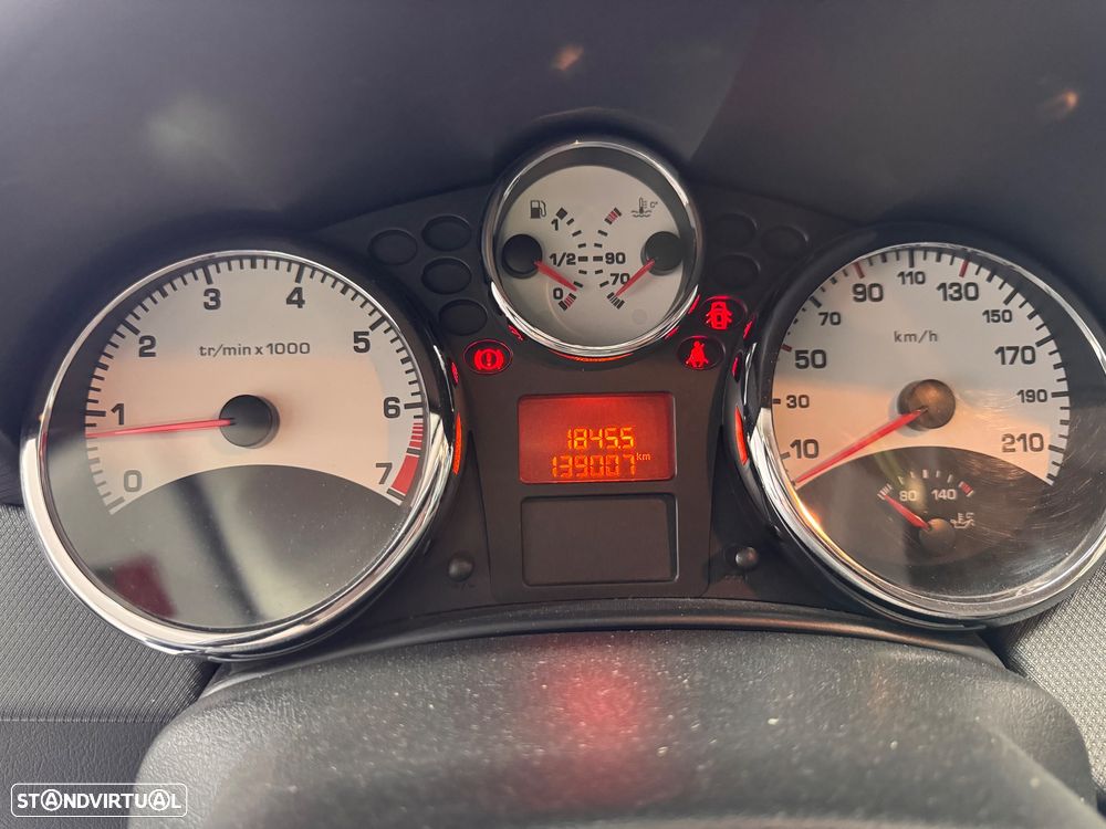 Peugeot 207 120 Sport - 11