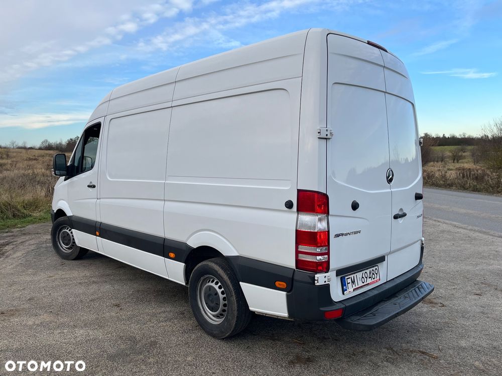 Mercedes-Benz Sprinter - 3