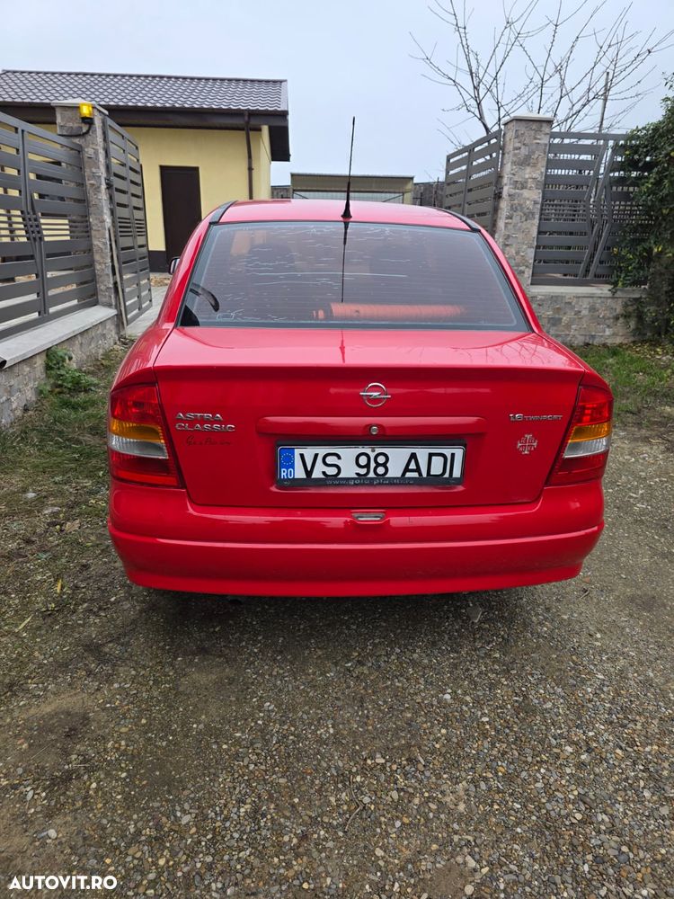 Opel Astra Classic 1.6i - 8