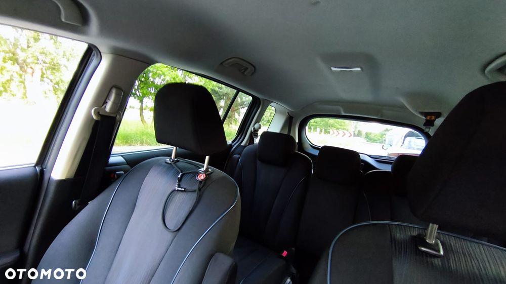 Mazda 5 2.0 Exclusive - 24