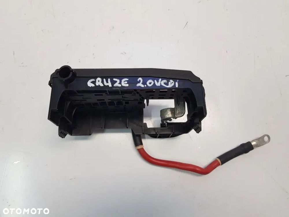 Klema plusowa skrzynka Cruze 2.0 vcdi 96964227 - 4