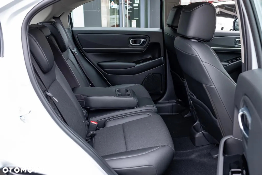 Honda HR-V 1.5 i-MMD Advance CVT - 9