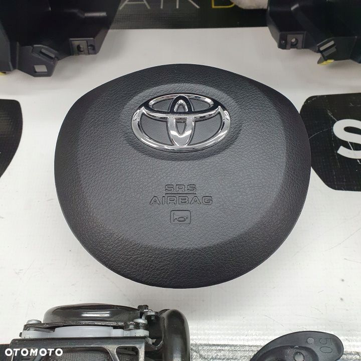 TOYOTA YARIS 3 III LIFT DESKA ROZDZIELCZA KONSOLA KOKPIT PULPIT PODUSZKI AIRBAG AIR BAG PASY KIT SET - 6