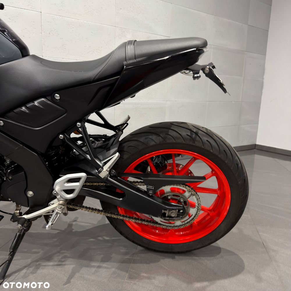 Yamaha MT - 12