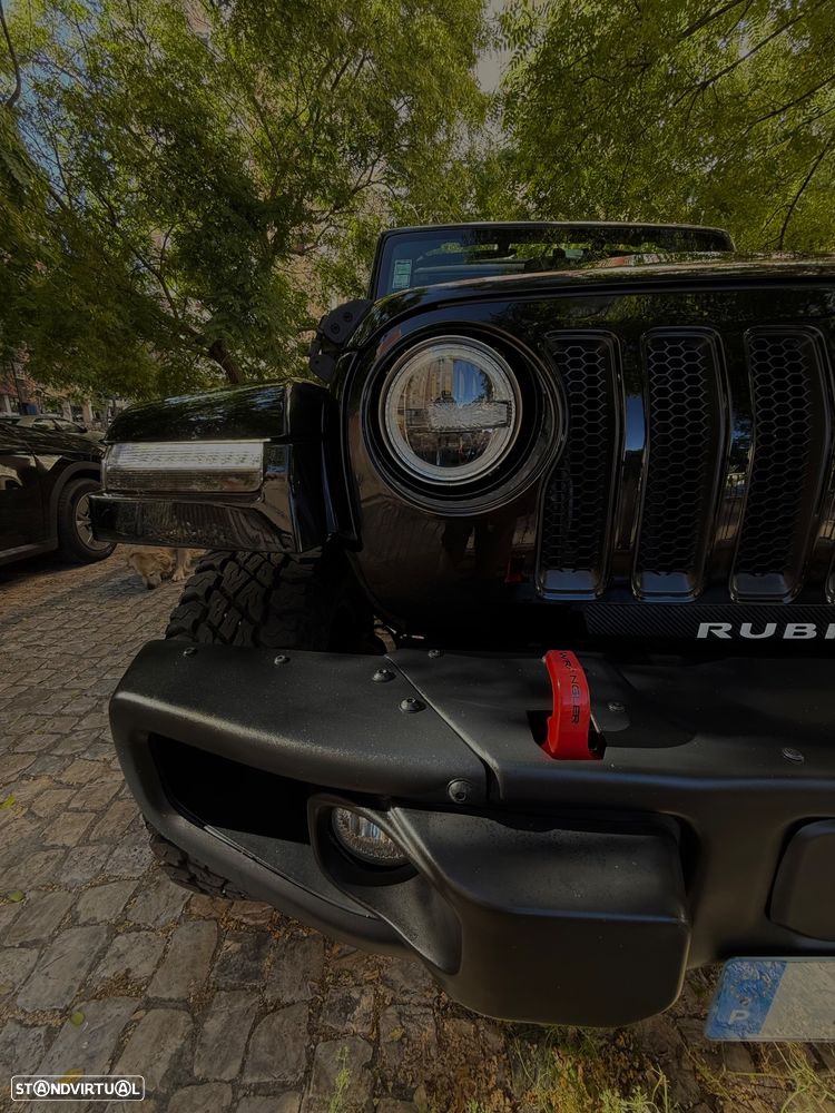 Jeep Wrangler - 8