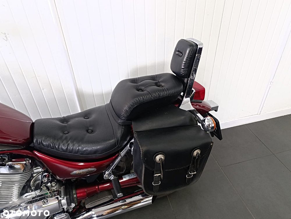 Suzuki Intruder - 11