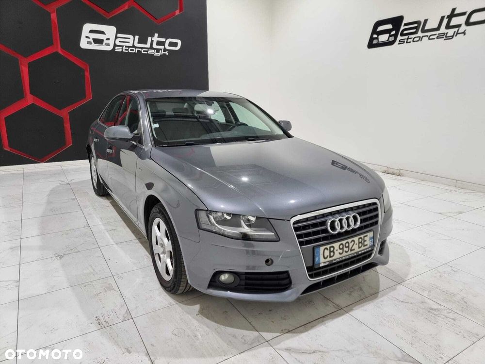 Audi A4 Limousine - 11