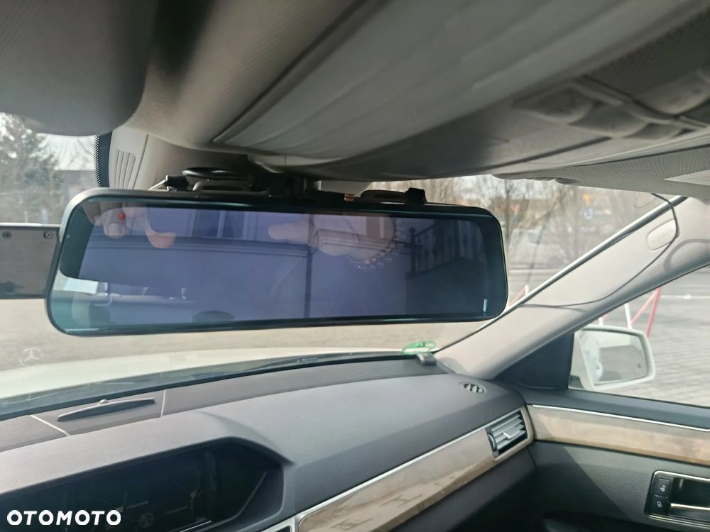 Mercedes-Benz Klasa E - 36