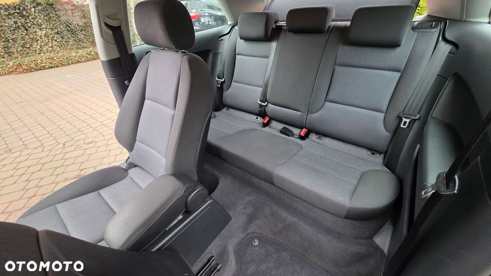 Audi A3 3-drzwiowe 1.6 TDI DPF Attraction - 33