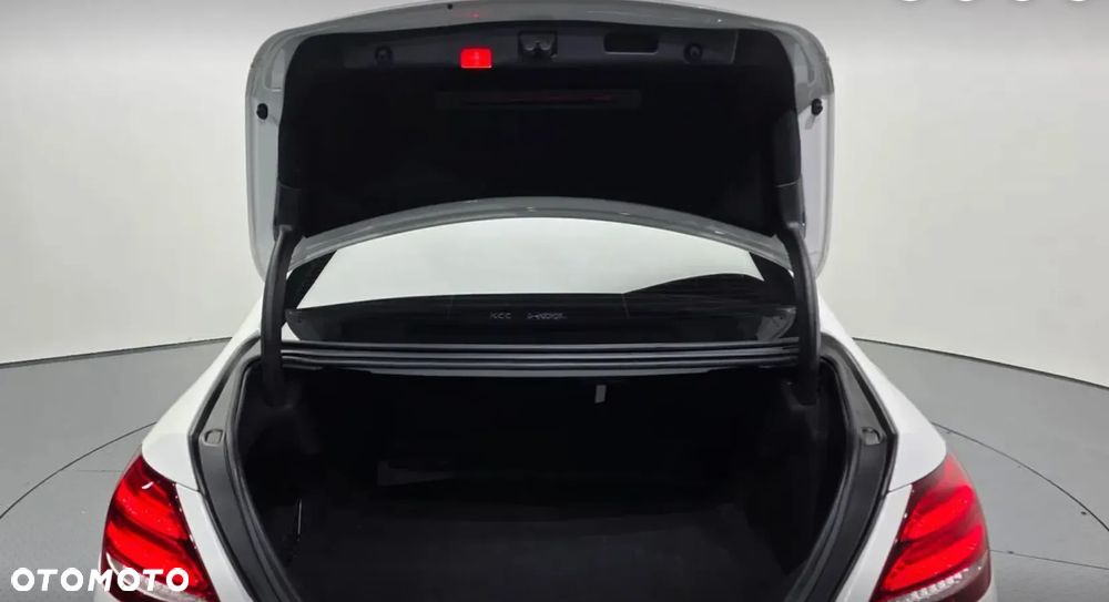 Mercedes-Benz Klasa E 300 9G-TRONIC AMG Line - 10