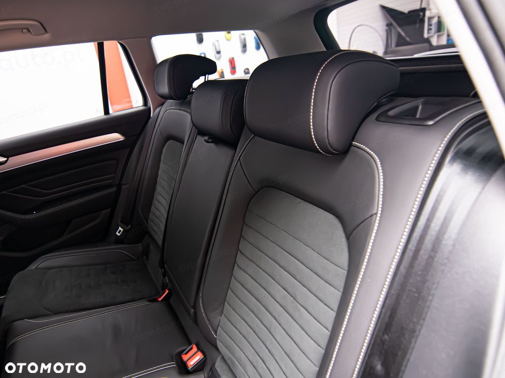 Volkswagen Passat - 24
