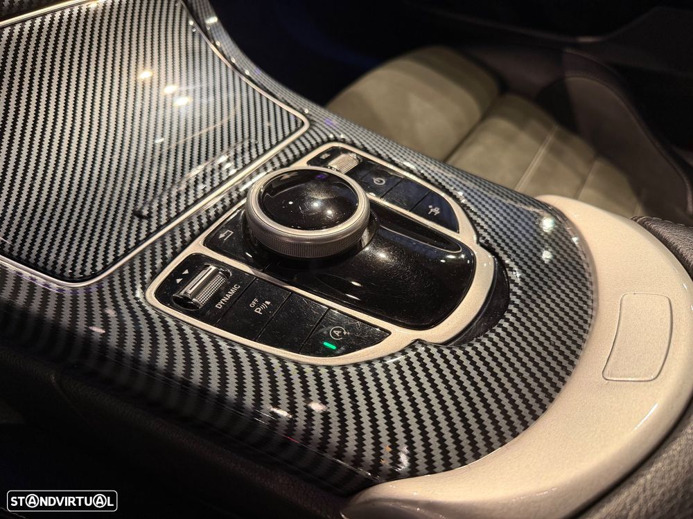 Mercedes-Benz C 250 d 4Matic 9G-TRONIC AMG Line - 25