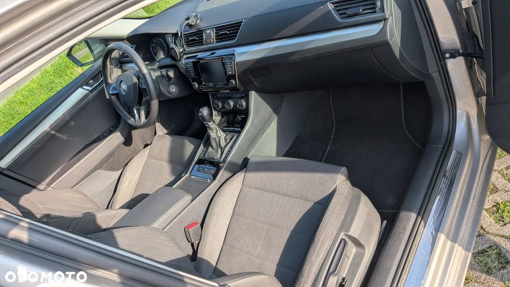 Skoda Superb 1.4 TSI ACT Ambition - 17