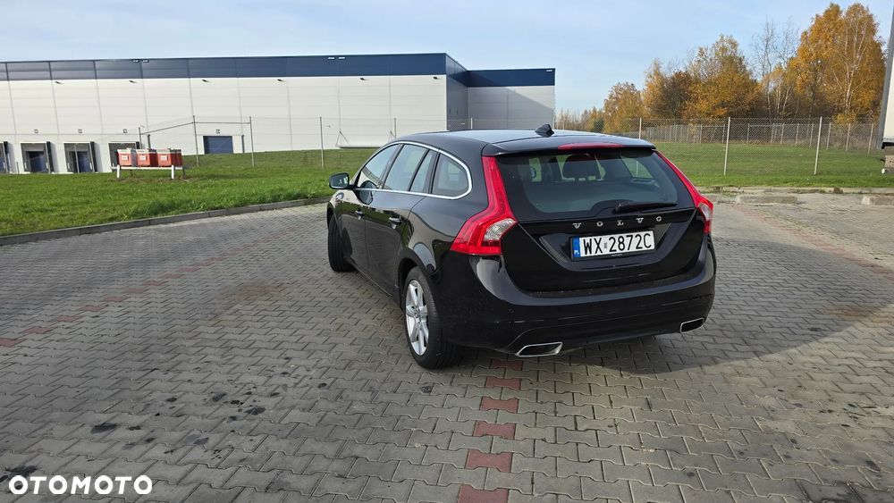 Volvo V60 D4 Momentum - 4