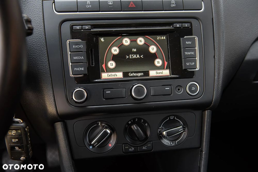 Volkswagen Polo 1.2 TDI DPF Comfortline - 19
