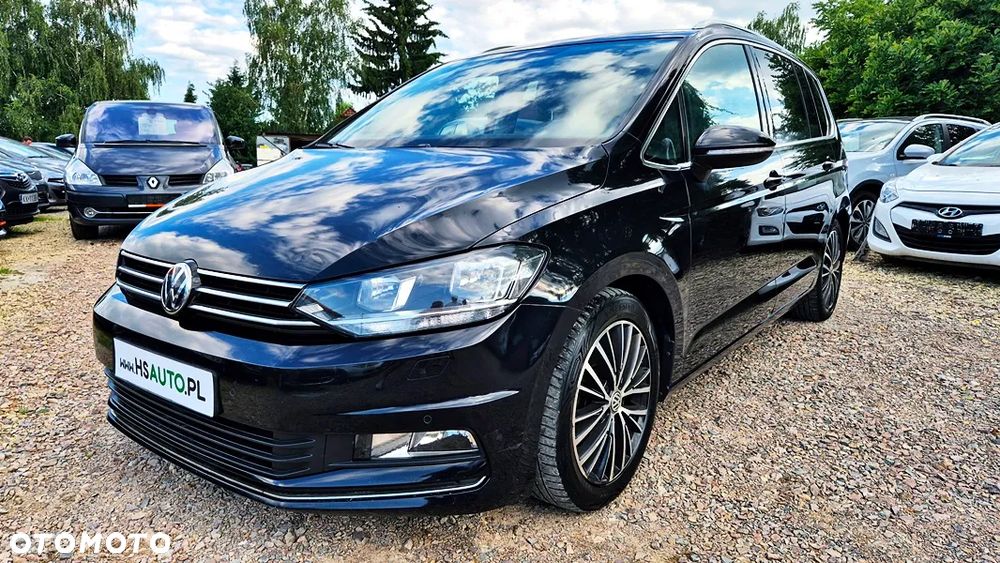 Volkswagen Touran - 23