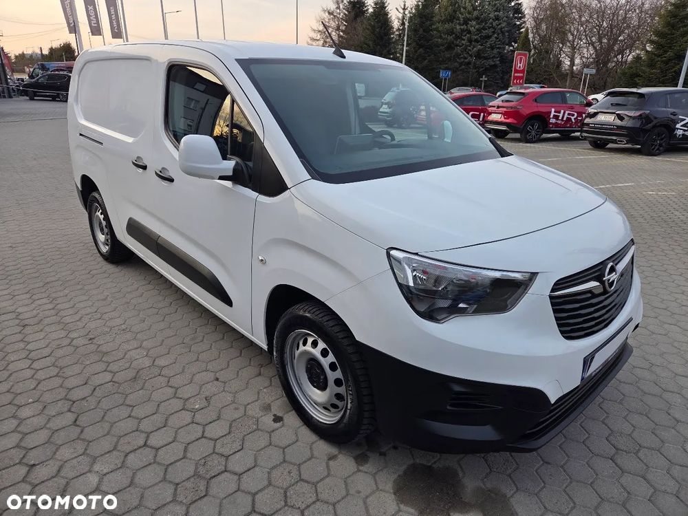 Opel COMBO - 10