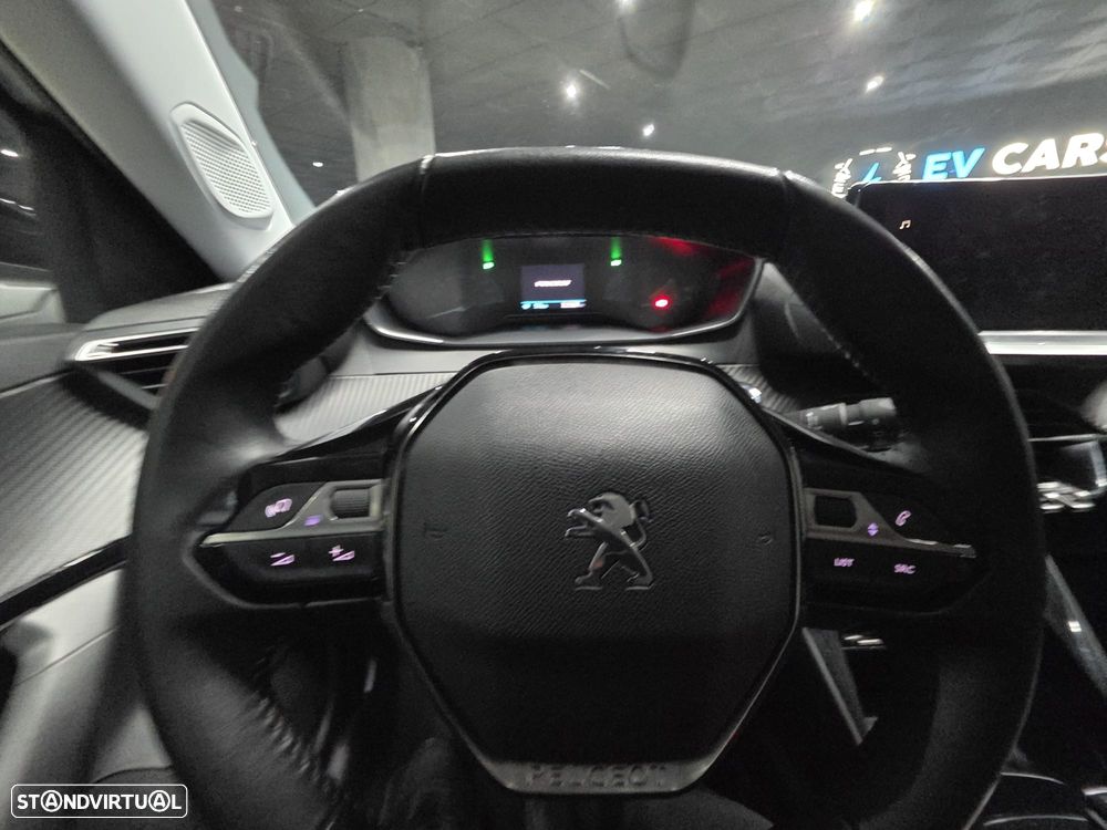 Peugeot e-2008 Allure Pack - 19
