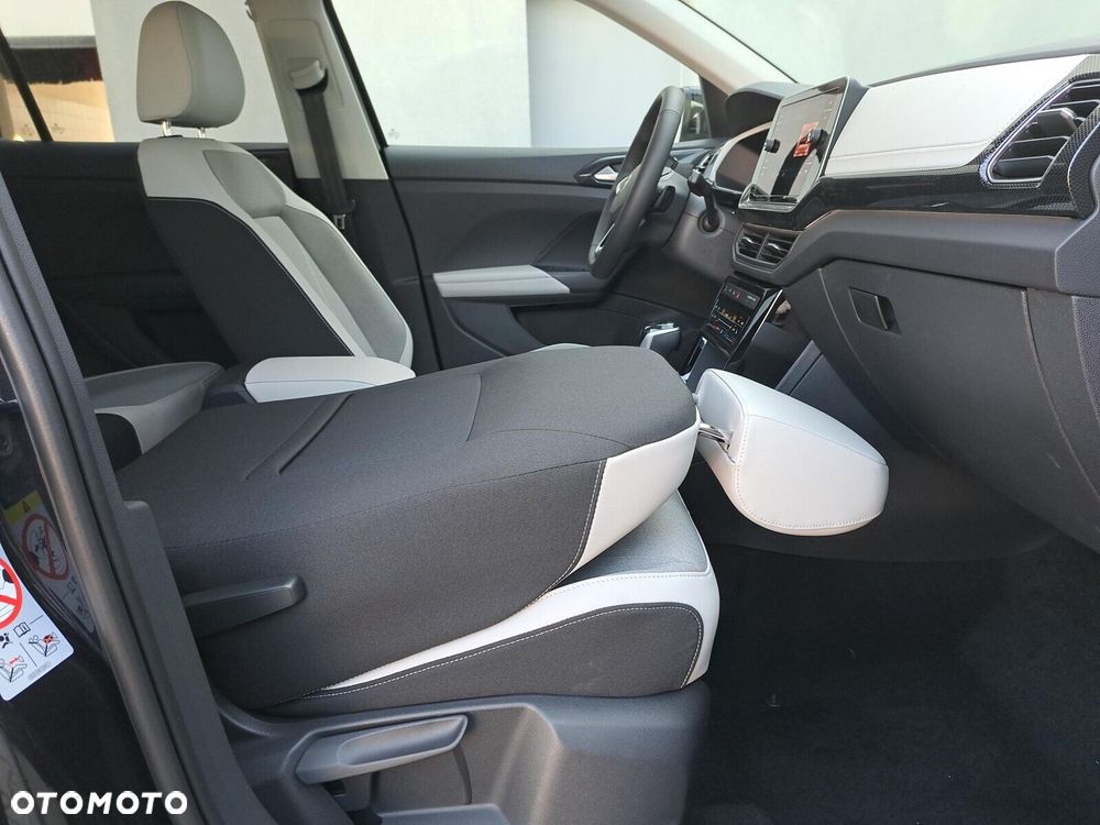 Volkswagen T-Cross - 23