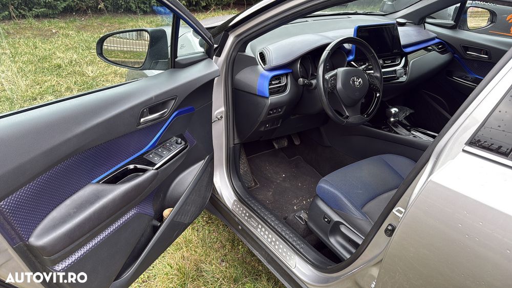 Toyota C-HR Style - 3
