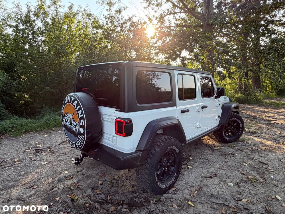 Jeep Wrangler - 15