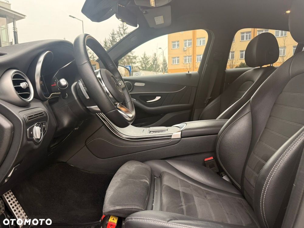 Mercedes-Benz GLC - 11