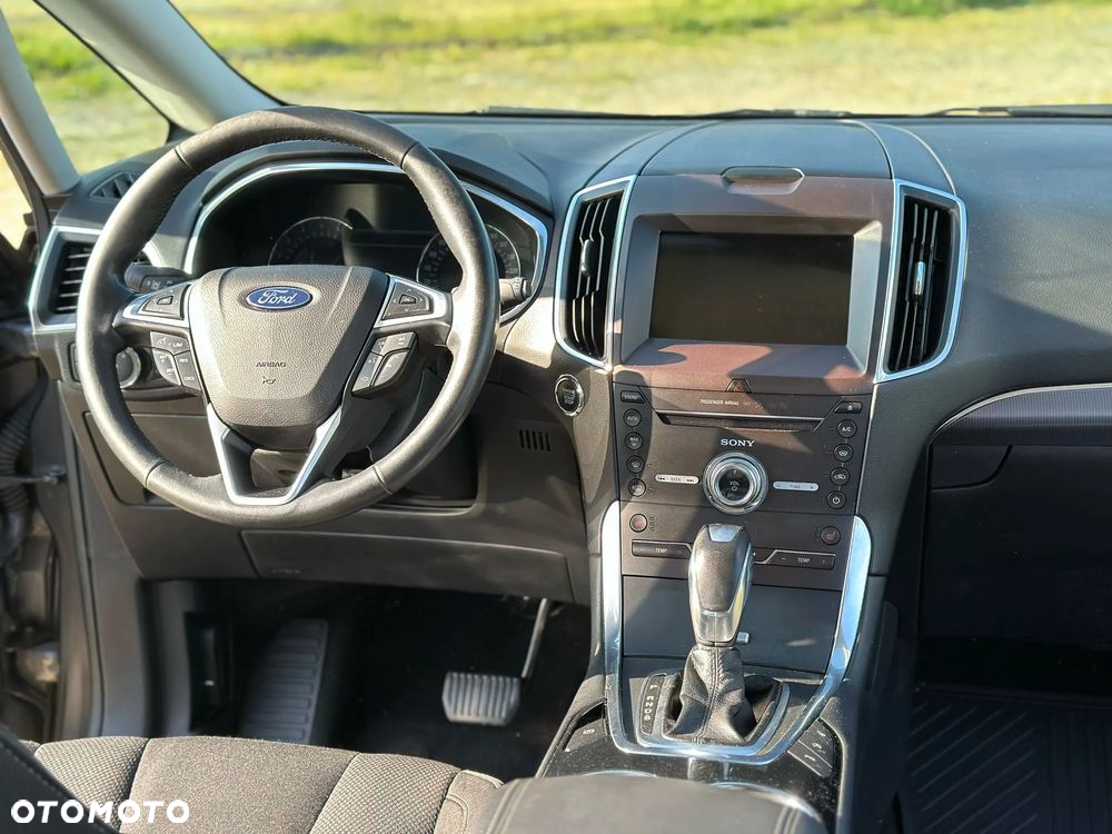 Ford S-Max 2.0 TDCi Titanium PowerShift - 25