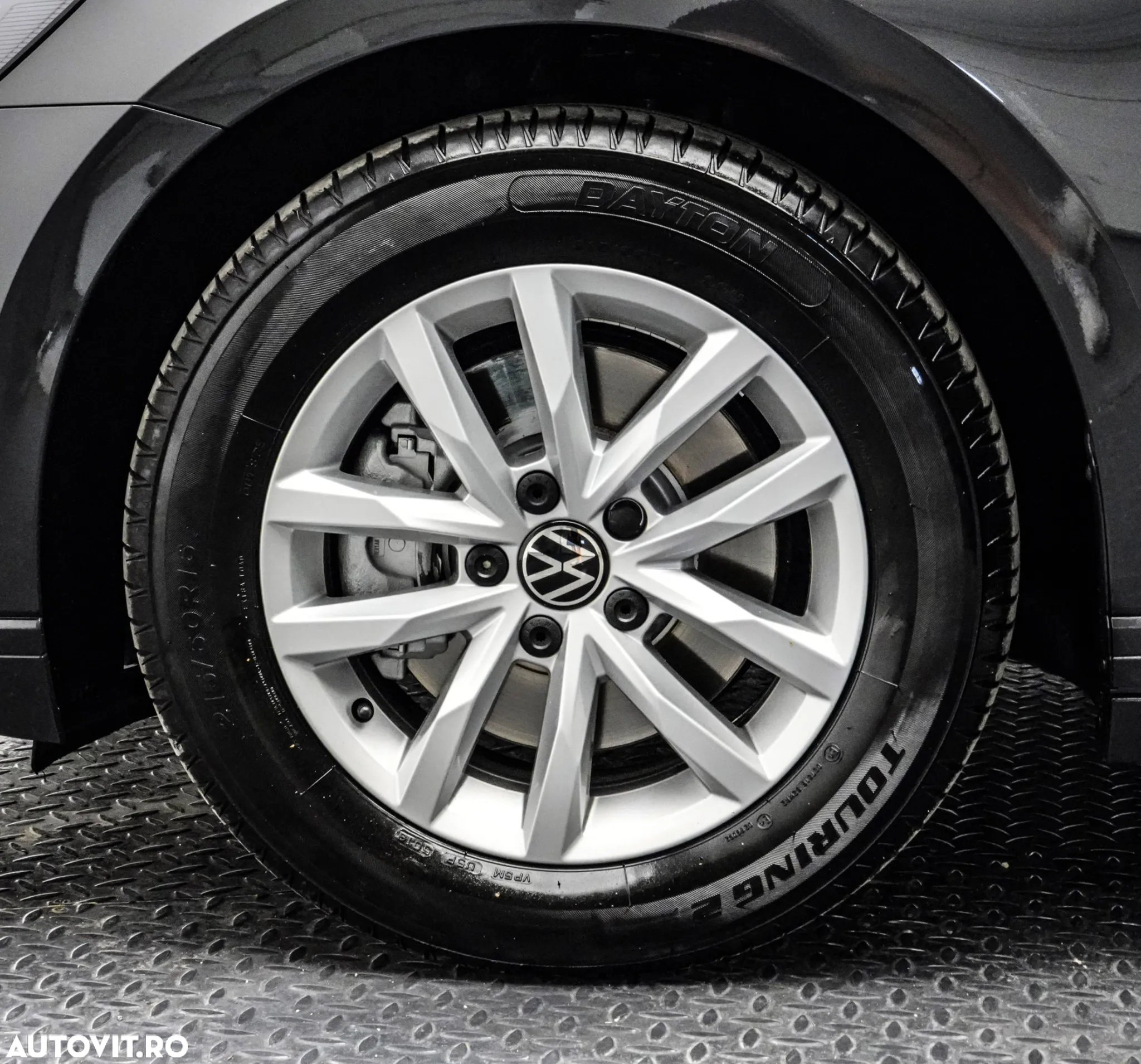 Volkswagen Passat 2.0 TDI DSG Trendline - 24