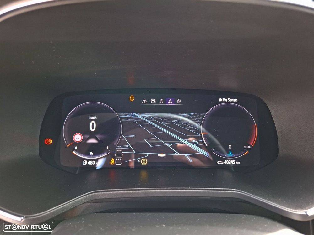 Renault Clio — fotografia 16