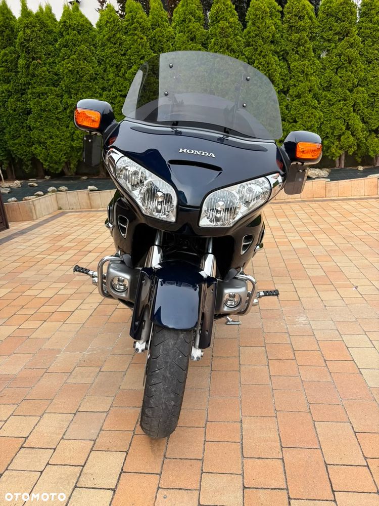 Honda GL - 6