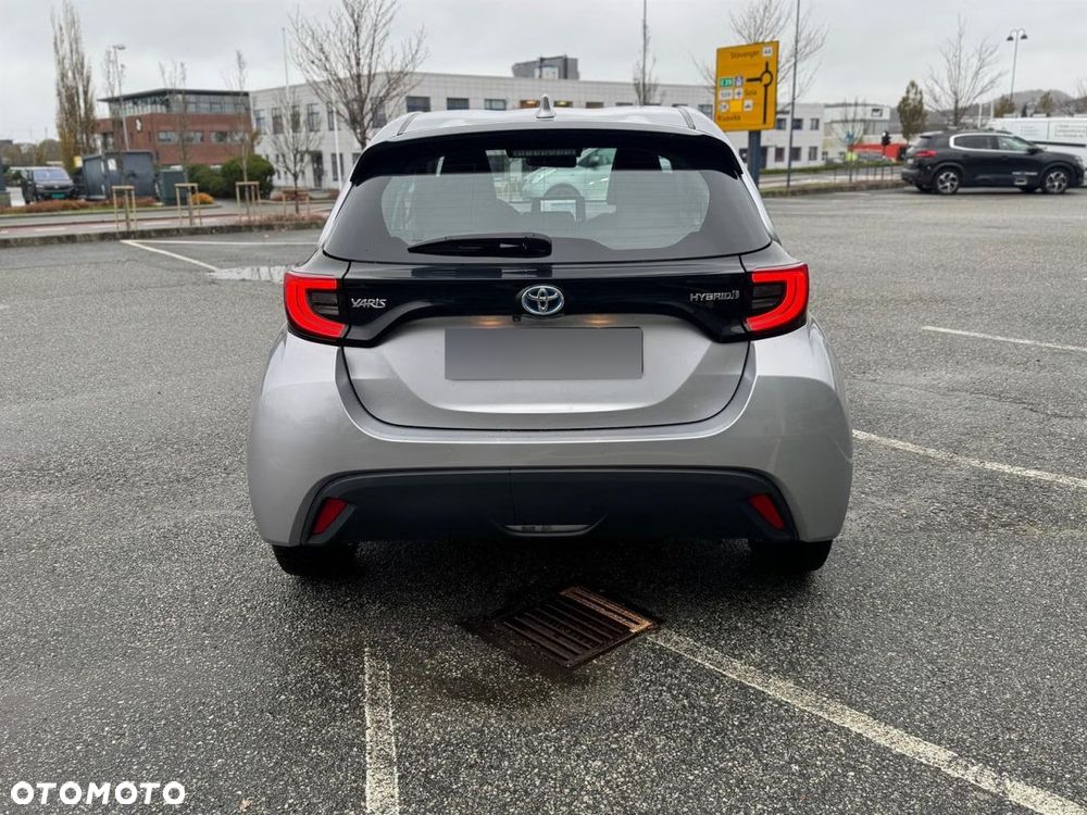 Toyota Yaris Hybrid 1.5 Active - 8