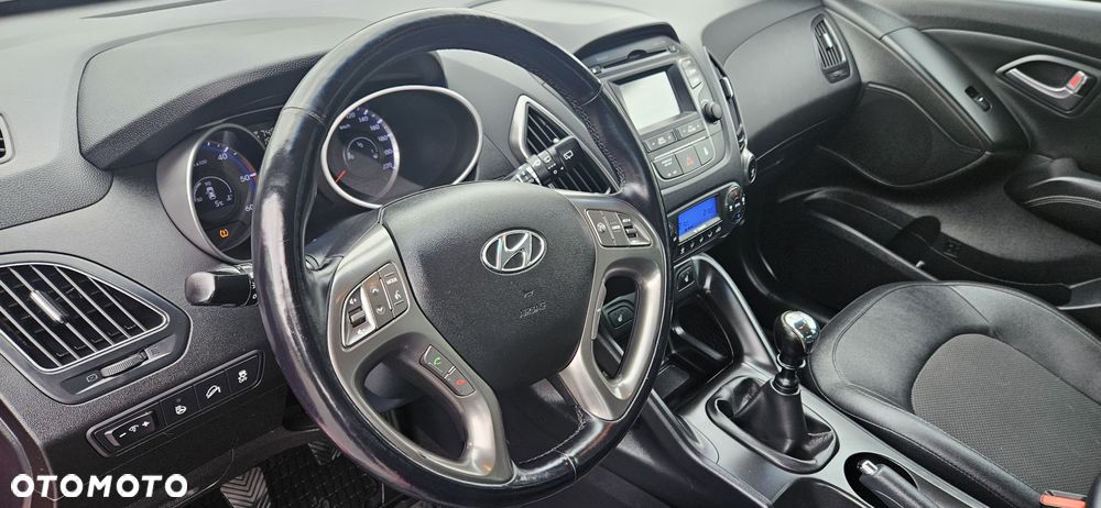 Hyundai ix35 2.0 CRDi 4WD Premium - 17