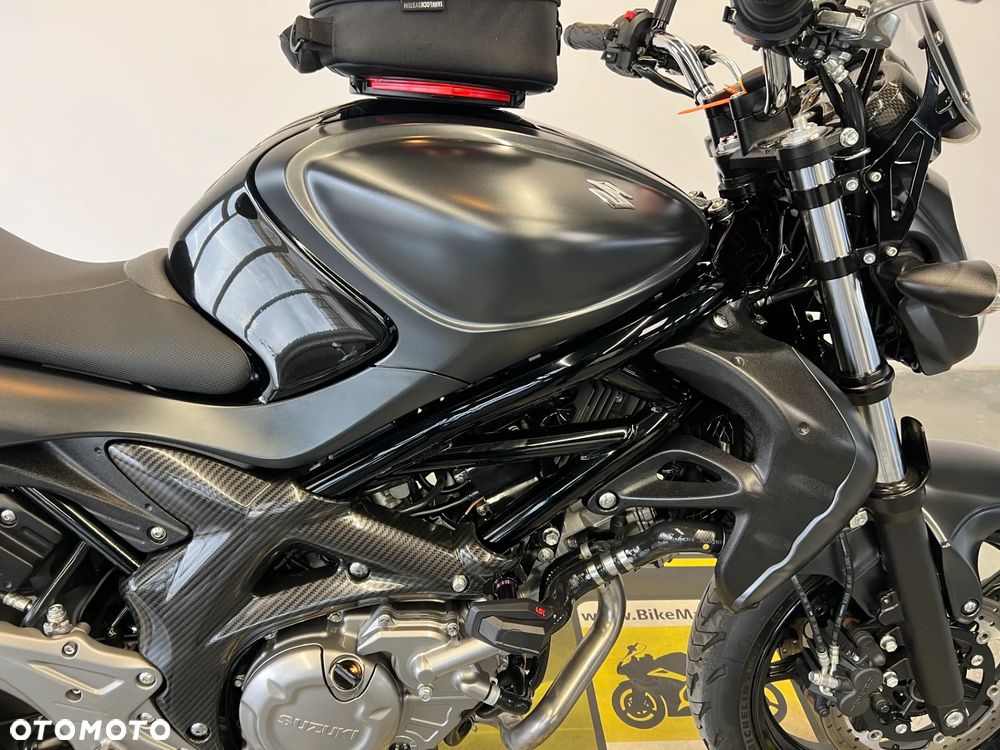 Suzuki Gladius - 25