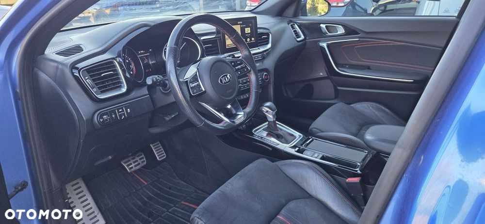 Kia ProCeed 1.6 T-GDI GT DCT - 26