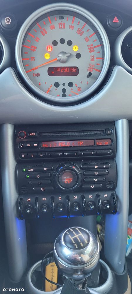 Mini Cooper 2002 photo 4