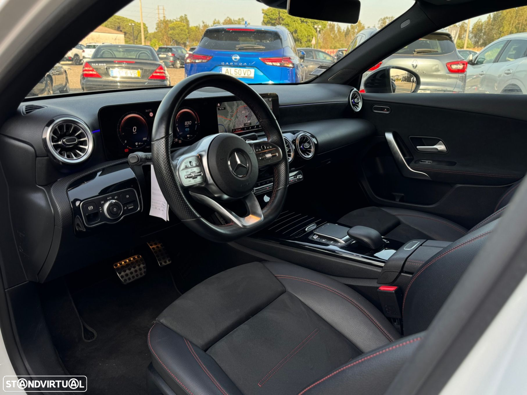 Mercedes-Benz A 250 e AMG Line - 16