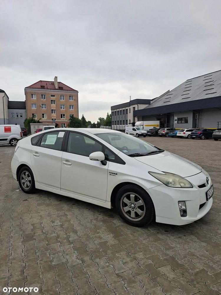 Toyota Prius 1.8 HSD Luna - 1