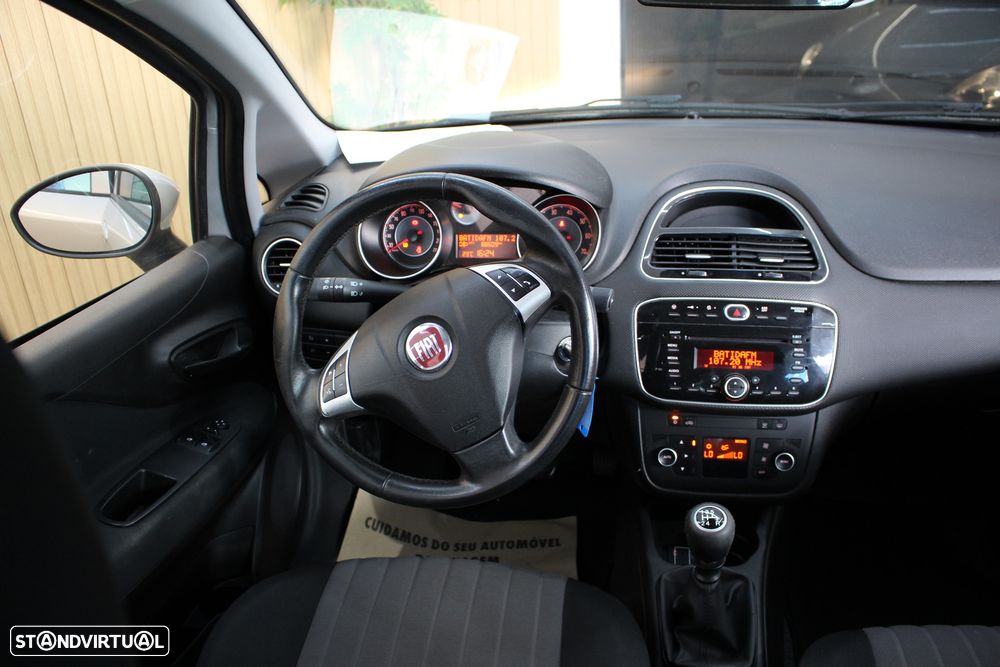 Fiat Punto 1.2 Lounge S&S - 25