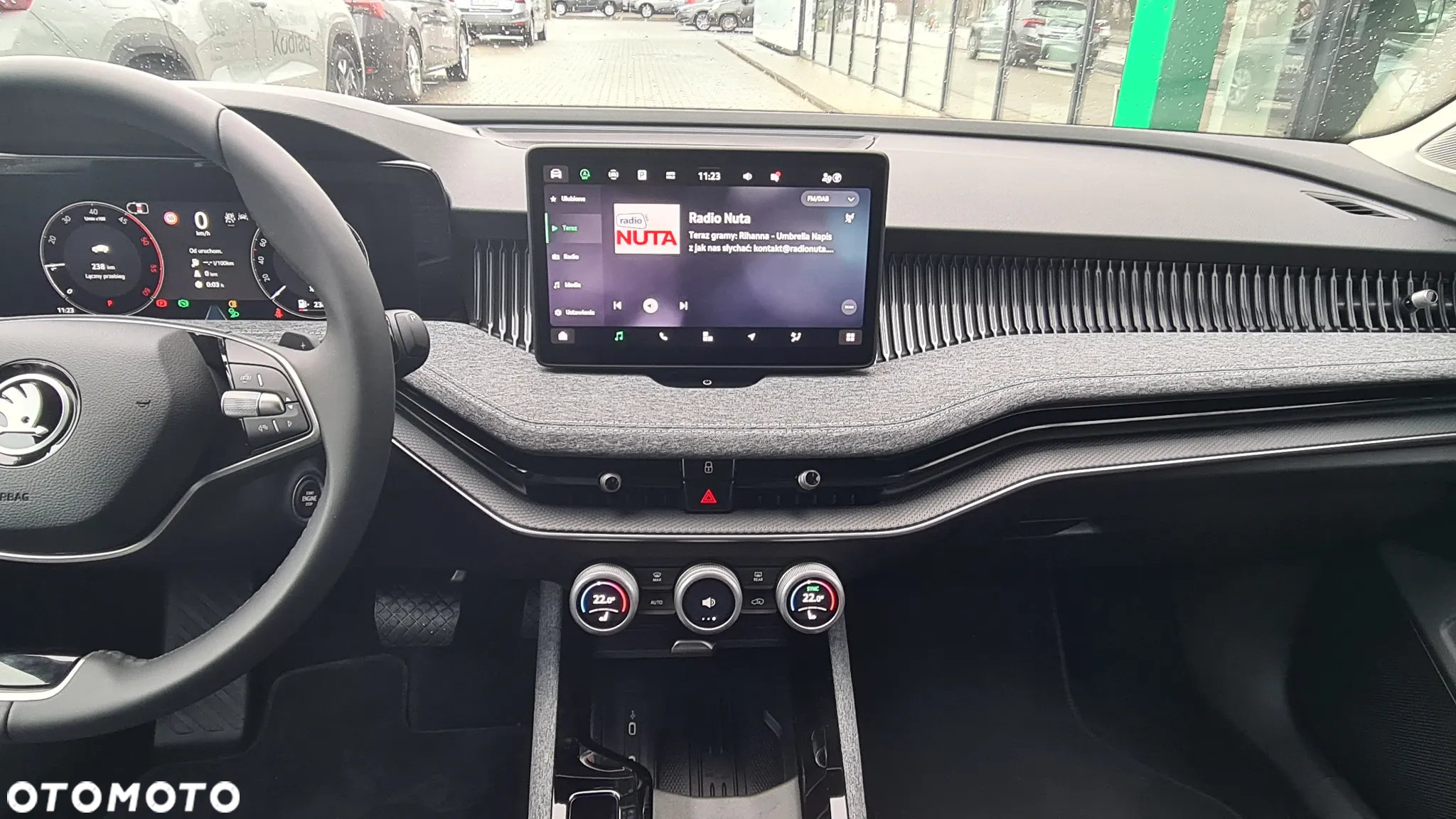 Skoda Superb 2.0 TDI SCR Selection DSG - 18