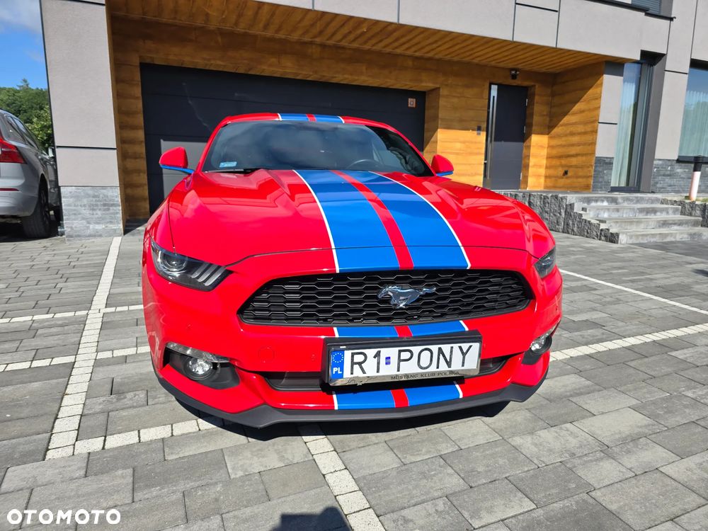 Ford Mustang - 2